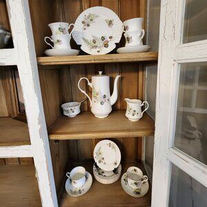 Claddagh‎ China_Made in Galway Ireland_Serves 4